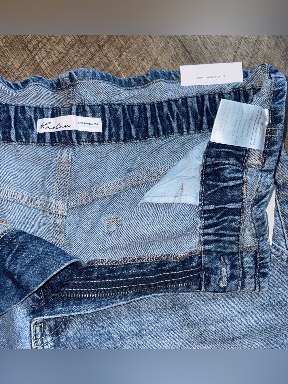 KanCan High Rise Jean Short - Picture 4 of 5